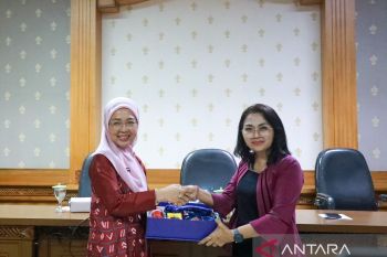 Dekranasda Makassar pelajari pembinaan UMKM kerajinan di Badung