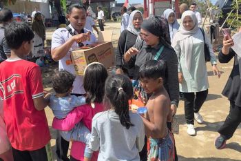 Kanwil Ditjen Imigrasi Aceh salurkan bantuan untuk korban banjir