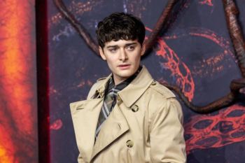 Noah Schnapp bercerita ia sering kali dikira Harry Potter oleh fans