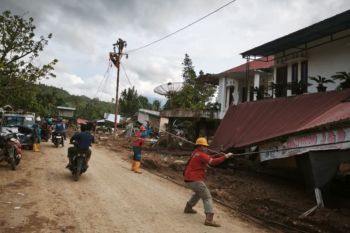 Sistem kelistrikan Sumbar termasuk Agam pulih 100 persen pascabencana