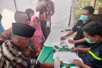 Pusat Krisis Kemenkes Regional Sumbar buka pos kesehatan di pengungsian Agam
