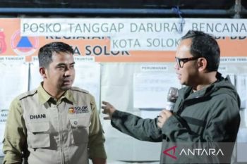 Wamendagri Bima Arya Tinjau Langsung Kondisi Pasca Banjir di Kota Solok