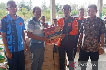 BPBD Aceh Barat salurkan 227 paket bantuan untuk nelayan