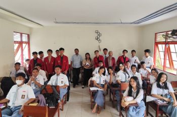 Tim Dosen UMPR tingkatkan kompetensi siswa SMK lewat evaluasi pembelajaran interaktif