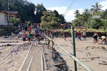 Polri perkuat layanan kesehatan dalam tangani korban bencana di Sumatera