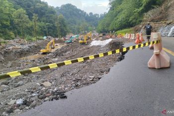 Sumbar perpanjang masa tanggap darurat bencana hingga 22 Desember 2025