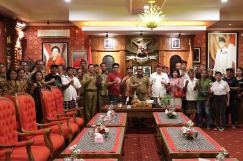 Bupati Tabanan terima warga Jatiluwih terkait penyegelan tempat usaha