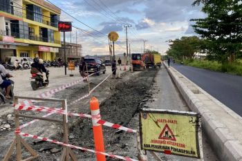 PUPR Kalsel perbaiki jalan rusak 2 km penyebab laka di Banjarmasin