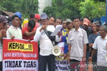 Tenaga kerja bongkar muat Pelabuhan Sampit minta lebih diperhatikan