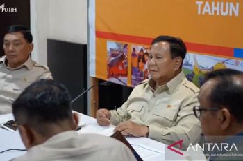 Prabowo ingatkan pejabat: Jangan gunakan bencana untuk perkaya diri
