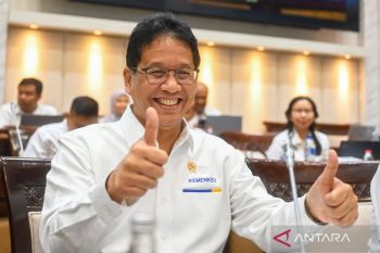 Fenomena pejabat menjelma jadi idola masyarakat