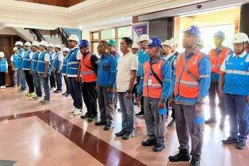 PLN Bali kirim personel relawan bantu pulihkan listrik di Sumatera