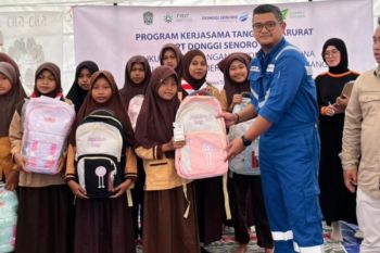 DSLNG peduli semeru: bergerak untuk pulihkan anak dan warga terdampak