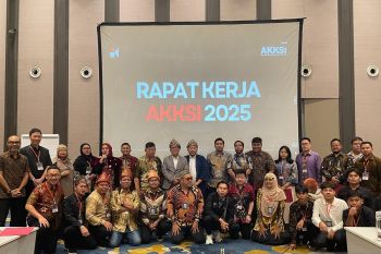 Andesma Candra Resmi Dilantik sebagai Ketua AKKSI DPW Riau