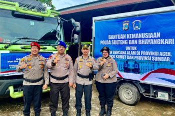 Polda Sulteng salurkan bantuan kepada korban bencana di Sumbar