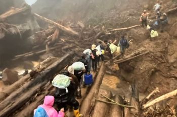 Kisah relawan bergerak di tengah bencana, pikul 12 ton beras ke Aceh Tengah