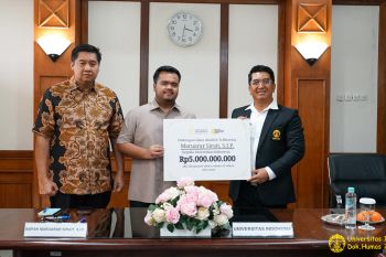 UI terima dana abadi sebesar Rp5 miliar dari Maruarar Sirait