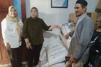 Bapanas salurkan 40,2 ton beras bagi korban bencana alam di Agam