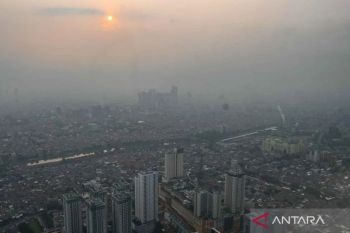 Warga Jakarta diminta waspadai ISPA akibat perubahan cuaca