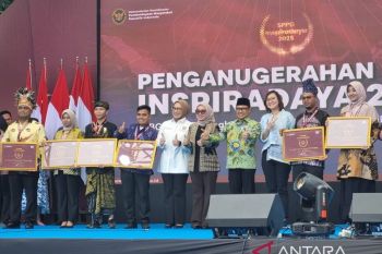 Indonesia govt awards 20 MBG kitchens for community empowerment