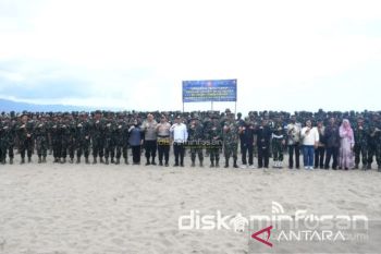 Long march 253 anggota Brimob berakhir di Palabuhanratu Sukabumi