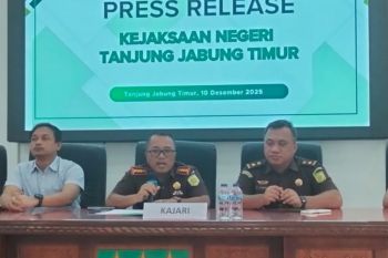 Kejari di Jambi bongkar skandal solar nelayan di hari anti korupsi