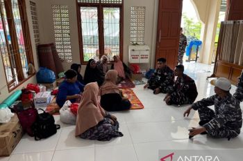 TNI AL beri pendampingan psikologi untuk korban bencana di Sumbar