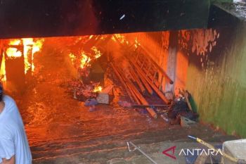 40 personel padamkan kebakaran di Pesantren Al Mawaddah Jaksel