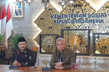 Mensos: 39 dapur umum belanja Rp2 miliar buat pengungsi banjir Sumatra