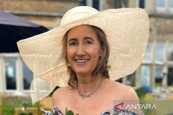 Penulis Sophie Kinsella meninggal dunia