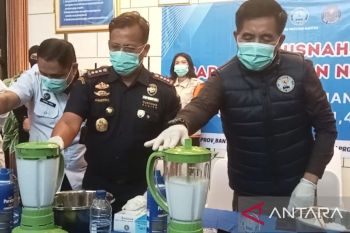 BNNP Banten musnahkan 4,3 kg sabu dari jaringan antarprovinsi