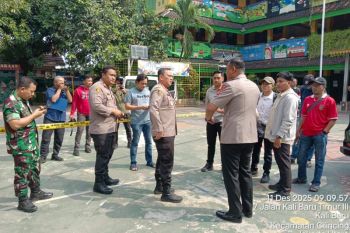 Mobil MBG tabrak siswa dan guru SD di Cilincing, polisi gerak cepat