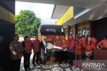 Pemprov Maluku salurkan bantuan bidang otomotif pada SMK di Ambon