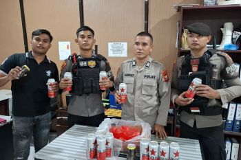 Operasi Pekat di Malut amankan puluhan miras di kawasan hiburan Sofifi