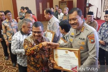 Polda Kepri raih penghargaan sebagai badan publik informatif untuk kelima kalinya
