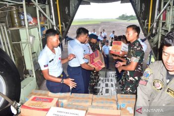 TNI AU dan Pemda kolaborasi bantu korban bencana di Sumatera