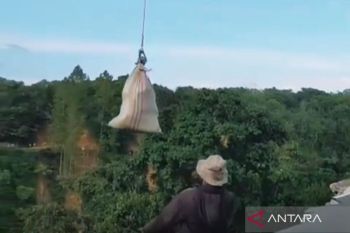 PSI Andalkan Drone Salurkan Bantuan di Daerah Terisolasi Banjir Aceh