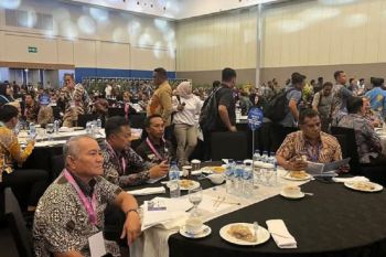 Wawako Solok hadiri rapat koordinasi kepala daerah