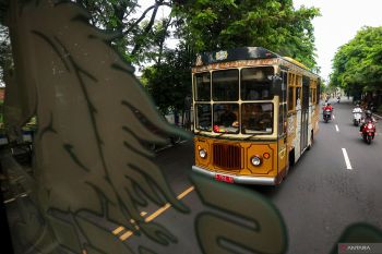 Layanan angkutan sekolah gratis di Tuban