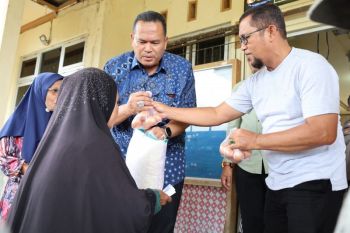 Pemkot Pariaman terus salurkan bantuan untuk korban bencana