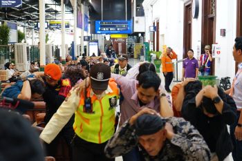 Komitmen pada keselamatan, KAI Daop 6 Yogyakarta gelar simulasi keadaan darurat