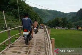 BPBD: Jembatan darurat di lokasi longsor Sriharjo selesai dibangun