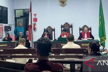 Mantan Bupati KKT jalani sidang perdana di Pengadilan Tipikor Ambon