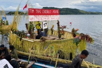 Satgas Pangan gelar festival dayung menjelang Hari Juang ke-80 di Sentani