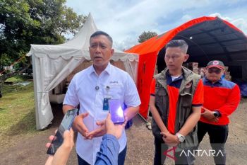 Bulog stockpiles rice at Sumatra hubs to speed disaster aid