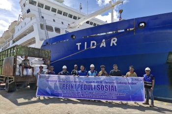 Pelni Ambon kirim 142 koli bantuan untuk korban bencana di Sumatra melalui layanan gratis