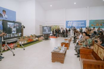 Mendikdasmen apresiasi Gubernur Malut sukseskan program digitalisasi pendidikan