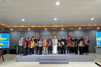 Dosen Fisipol UMPR sosialisasi transformasi kebijakan publik dengan platform digital