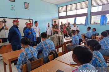 Komisi XIII DPR RI mendorong program MBG wilayah 3T seluruh Papua