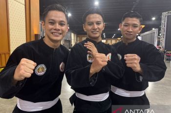 Seni beregu putra meraih emas pertama untuk pencak silat